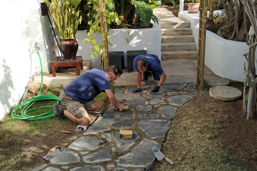 construcción decamino con lajas