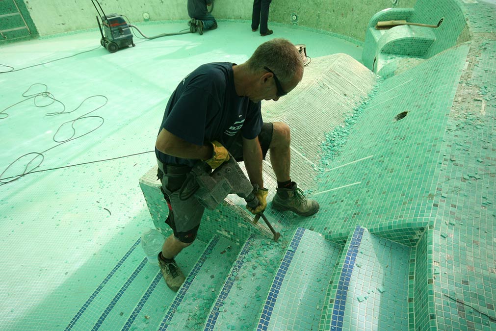 Proceso de retirar las piezas