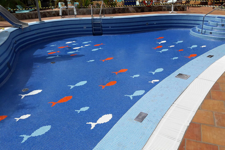 Resultado final suelo de piscina 